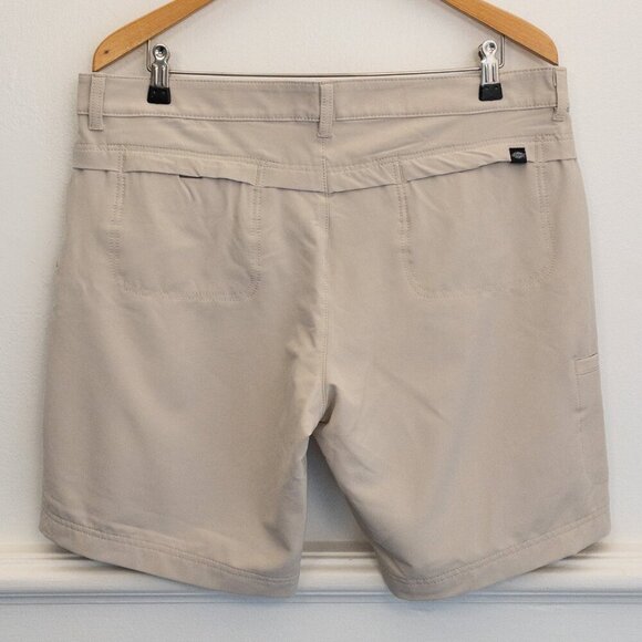 Dickies Utility Work Shorts Beige Cargo Style Durable Fit Size Unknown - Picture 2 of 3